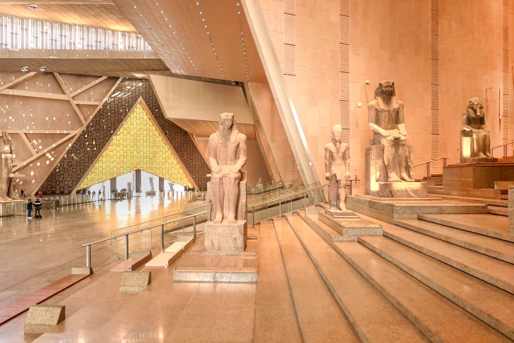 Tour di un giorno al Cairo in aereo con visita al Grande Museo Egizio di Sharm El Sheikh