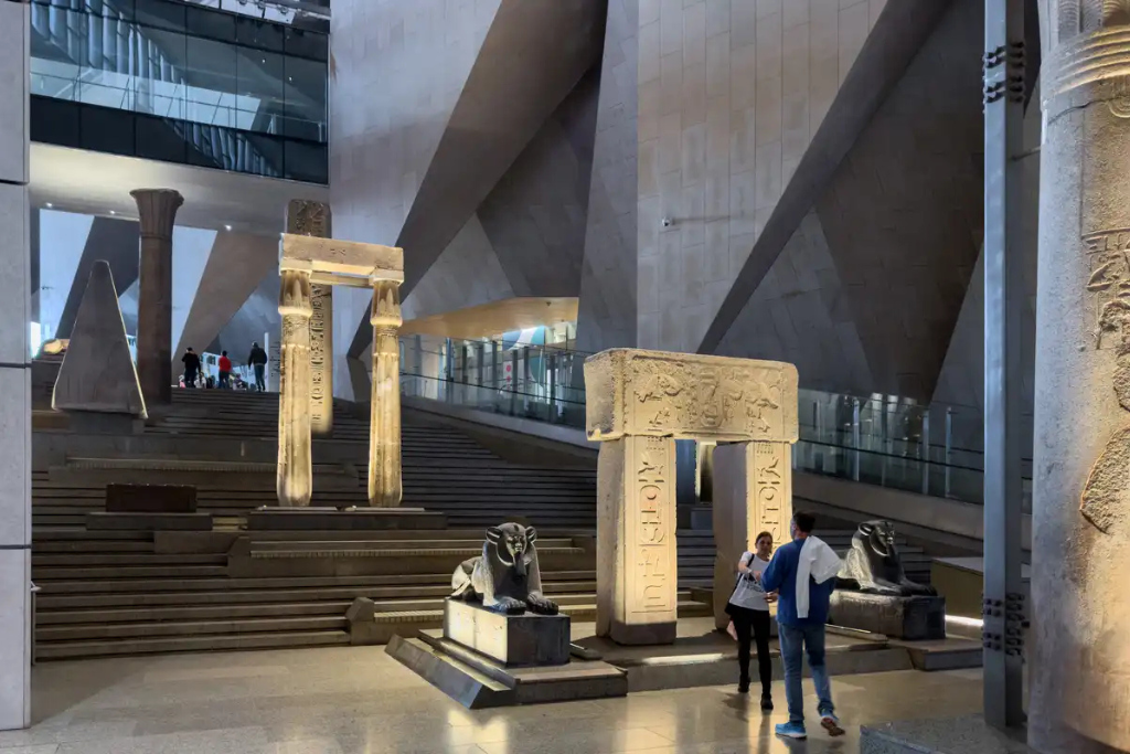 Tour di un giorno al Cairo in aereo con visita al Grande Museo Egizio di Sharm El Sheikh